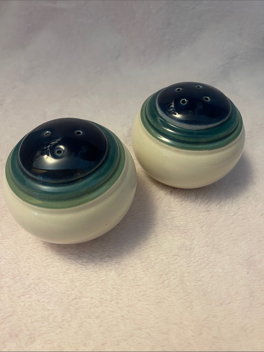 Ocean Breeze salt and pepper shakers
